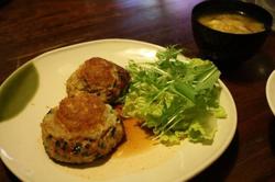 さといもバーグ（妻作）