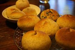 小麦胚芽パン　全粒粉パン